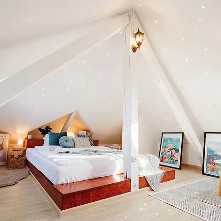 Pintrst-penthouse 110m2 Ping Pong Old Town Belgrado